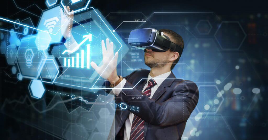 Innovative Ways To Use AR & VR Technology In Online Training